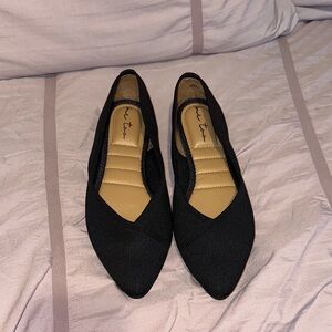 Chic Black Women's Flats